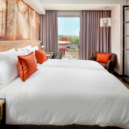 Protea Hotel By Marriott Pretoria Loftus Park Экстерьер фото